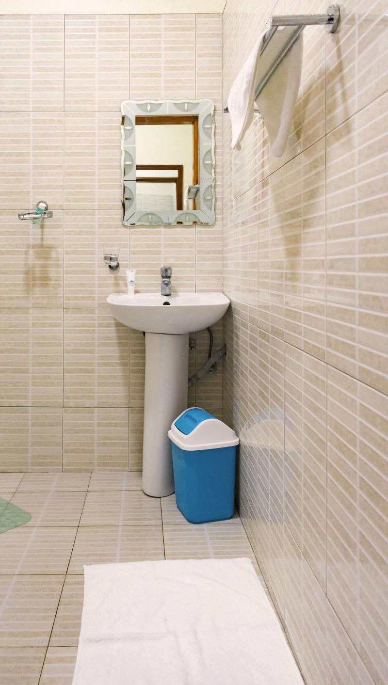 Kalya Courts Hotel image