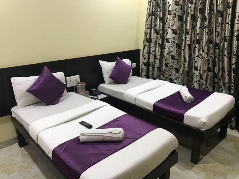 Hotel National image