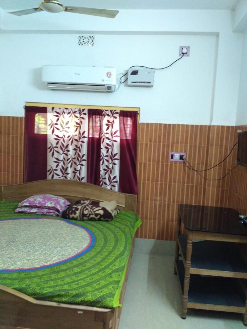 Room NO AIR CONDITIONING