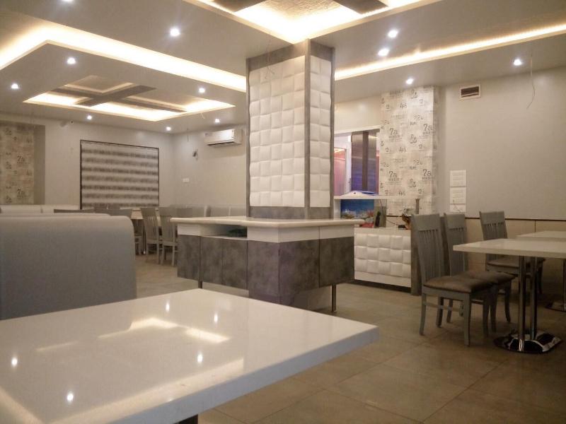 Hotel Pushpak Park