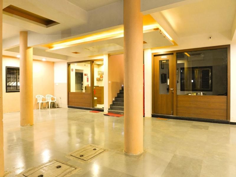 Oyo 3776 Hotel Midtown Inn