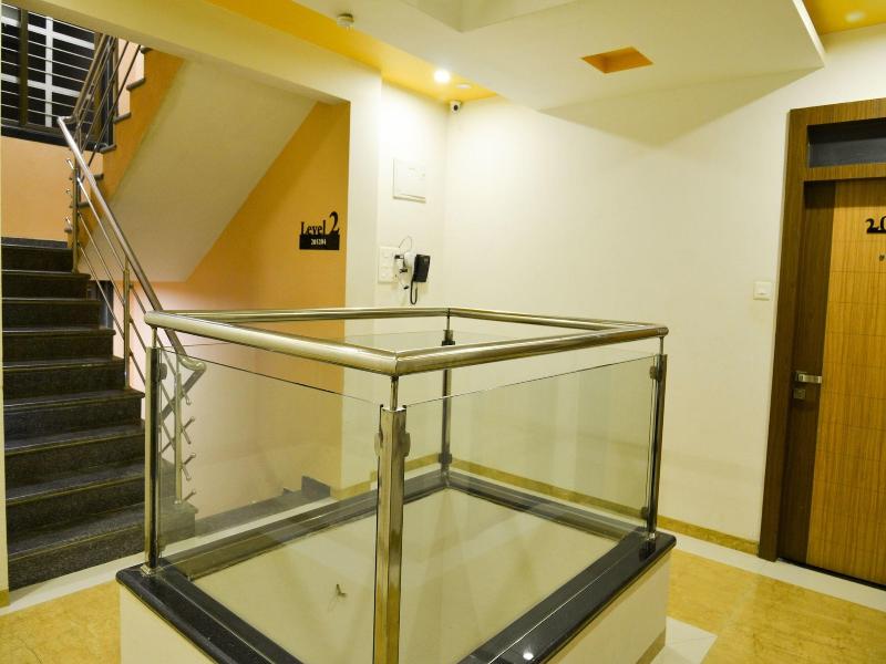 Oyo 3776 Hotel Midtown Inn