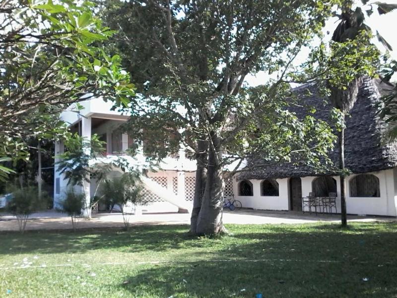 Cooke Villa image