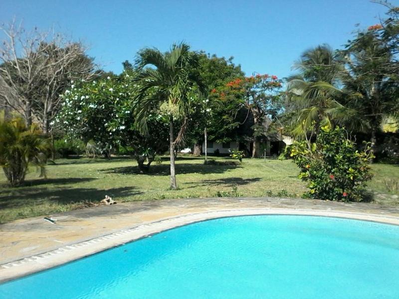 Cooke Villa image