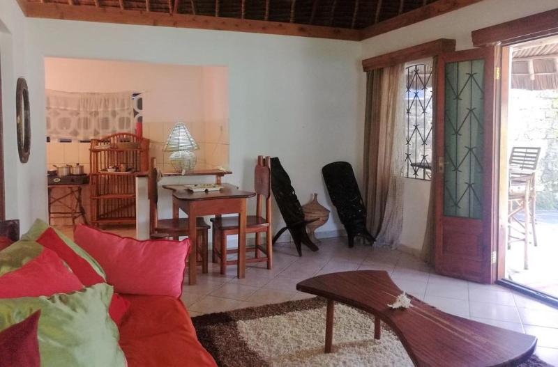 Cooke Villa image