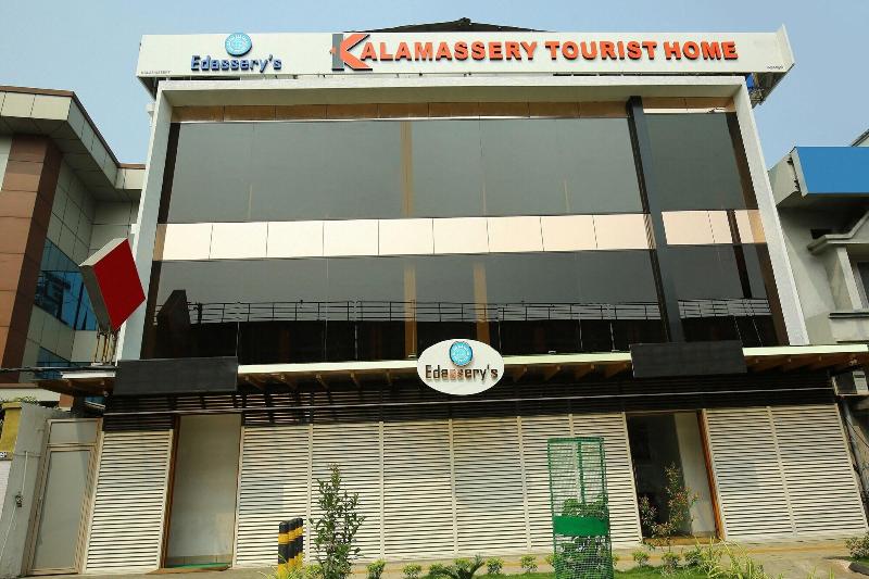 Capital O 22459 Edasserys Kalamassery Tourist Hom image