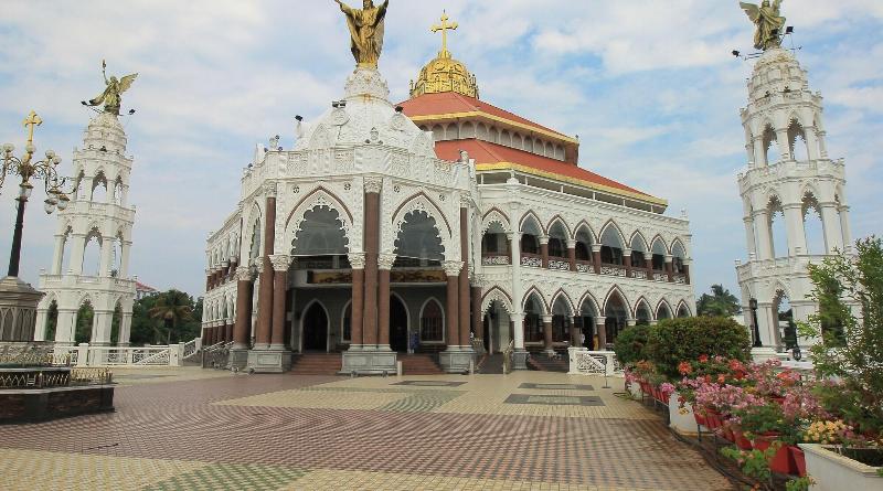 Capital O 22459 Edasserys Kalamassery Tourist Hom image