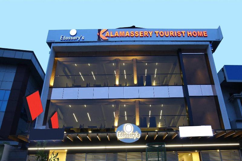 Capital O 22459 Edasserys Kalamassery Tourist Hom image