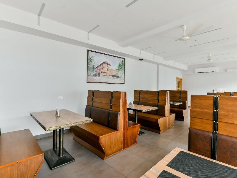 Capital O 22459 Edasserys Kalamassery Tourist Hom image