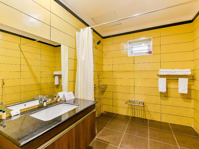 Capital O 22459 Edasserys Kalamassery Tourist Hom image