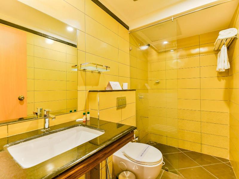 Capital O 22459 Edasserys Kalamassery Tourist Hom image