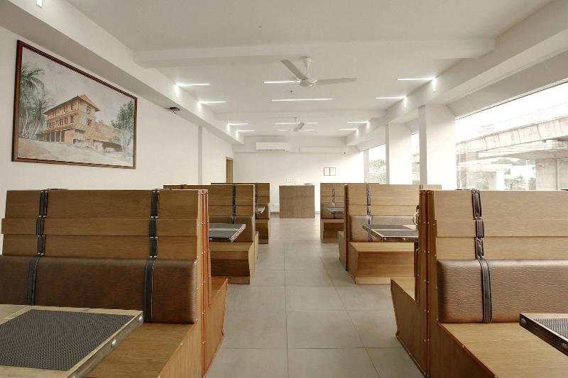 Capital O 22459 Edasserys Kalamassery Tourist Hom image