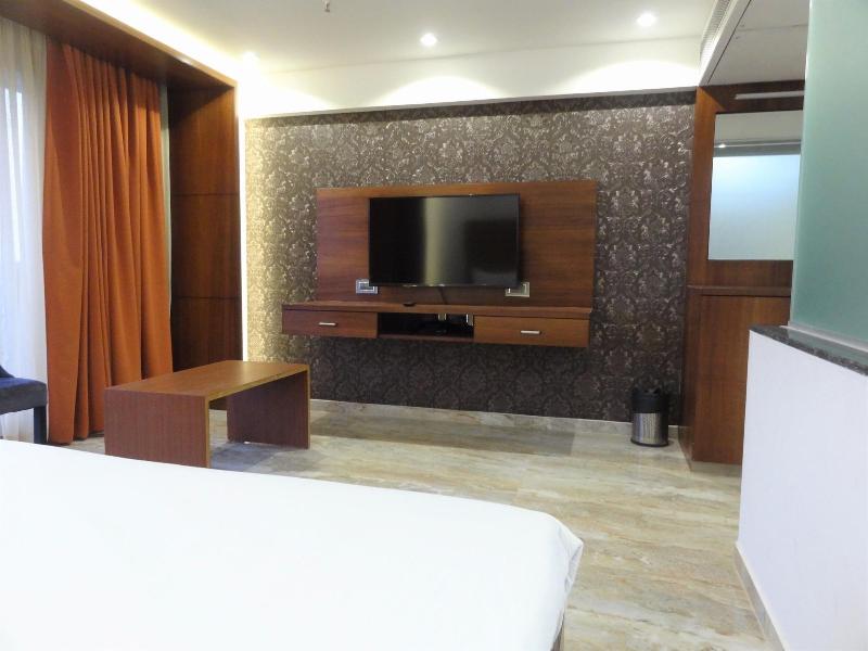 Aryaan Resort And Residences image