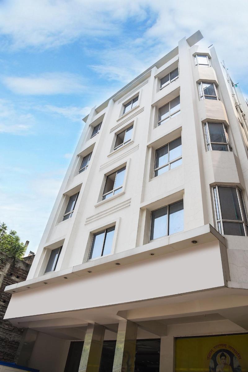 Oyo 14732 Hotel Buddha International image