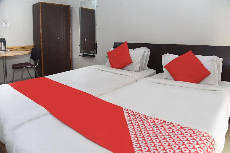 Oyo 14732 Hotel Buddha International image