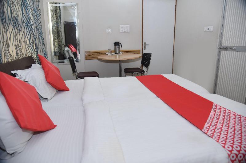 Oyo 14732 Hotel Buddha International image