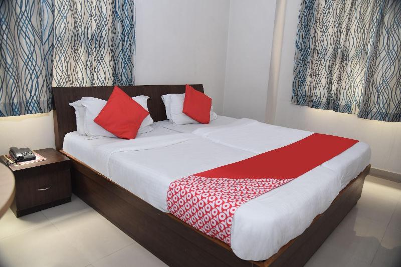 Oyo 14732 Hotel Buddha International image