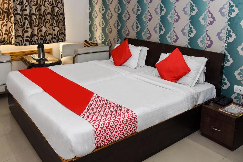 Oyo 14732 Hotel Buddha International image