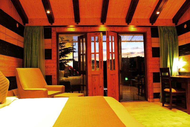 Treehouse Mars Valley View image