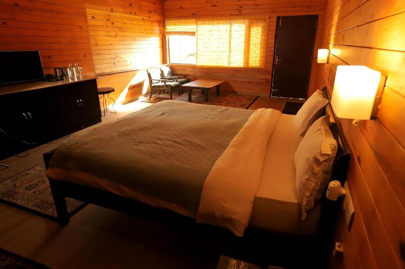 Cedar Lodge By Aahma image