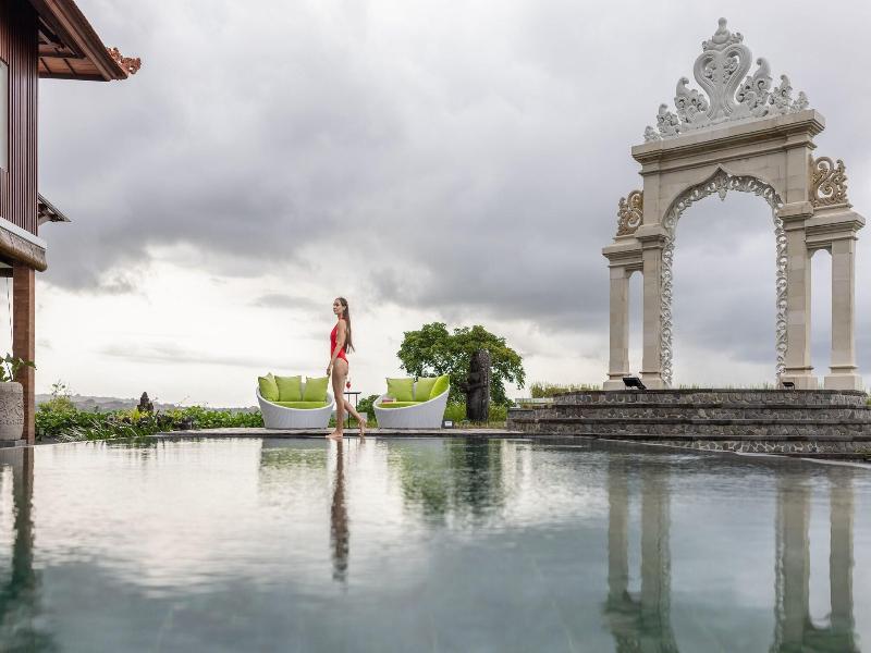 Giri Bhagawan Villas Spa image