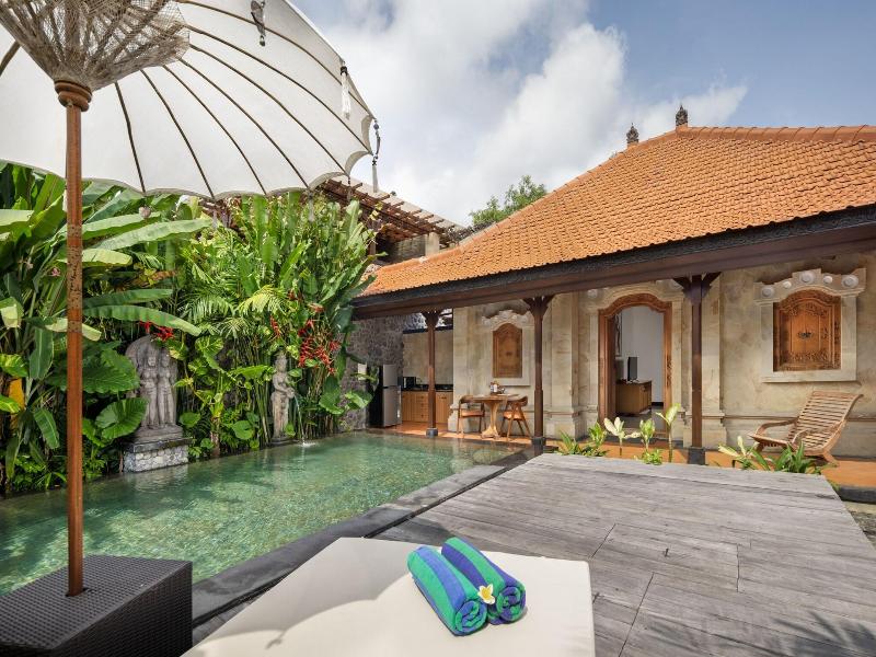 Giri Bhagawan Villas Spa image