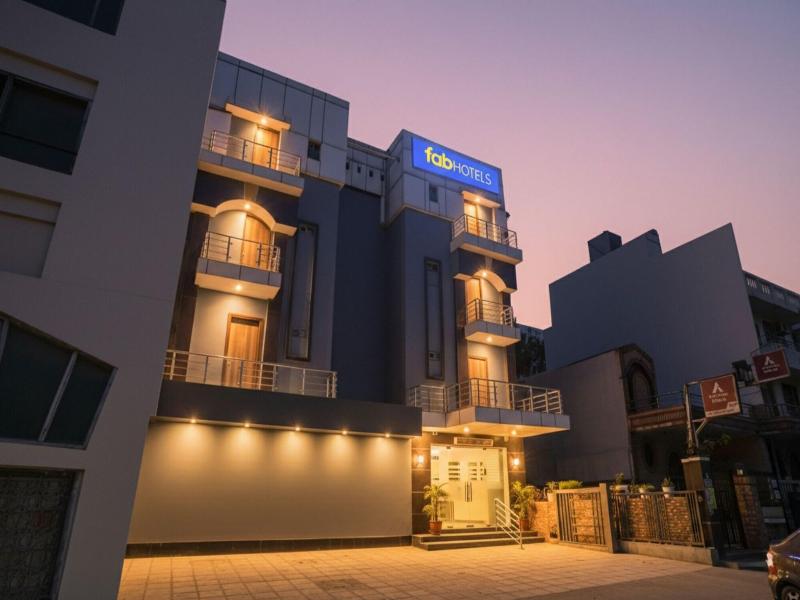 Hotel Royal Touch image