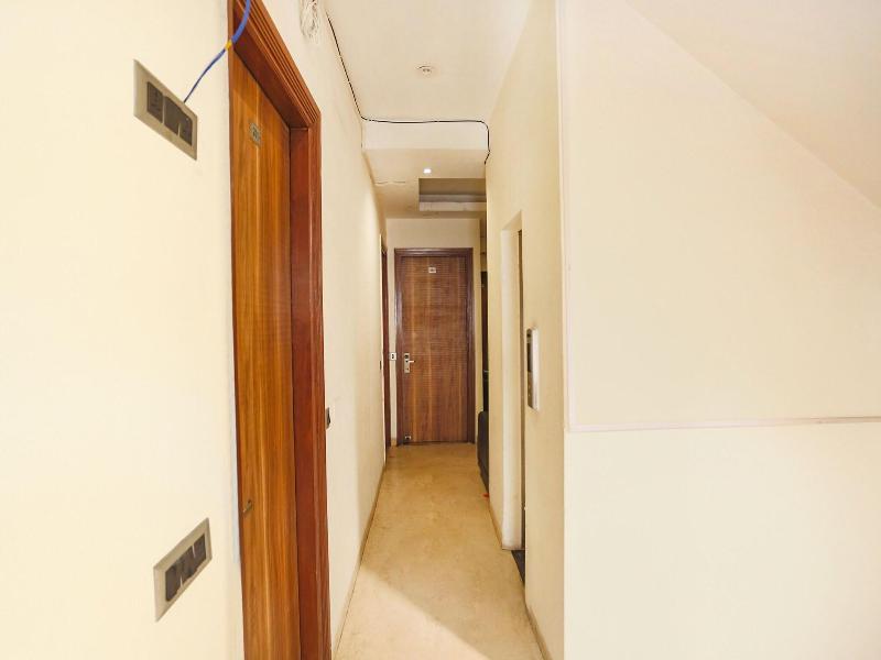 Hotel Royal Touch image