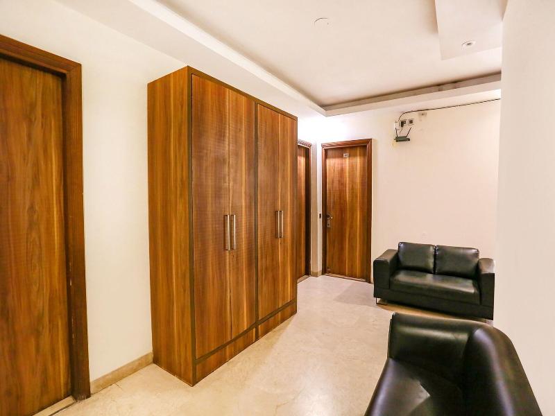 Hotel Royal Touch image