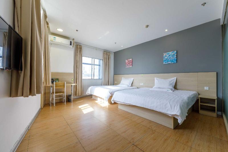Hi Inn Shanghai Shibei Industrial Park image