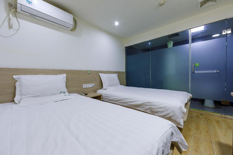 Hi Inn Shanghai Shibei Industrial Park image
