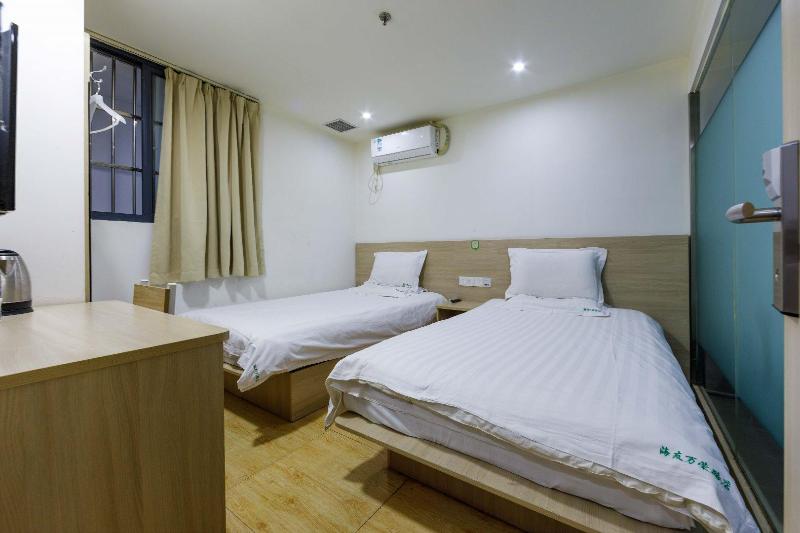Hi Inn Shanghai Shibei Industrial Park image