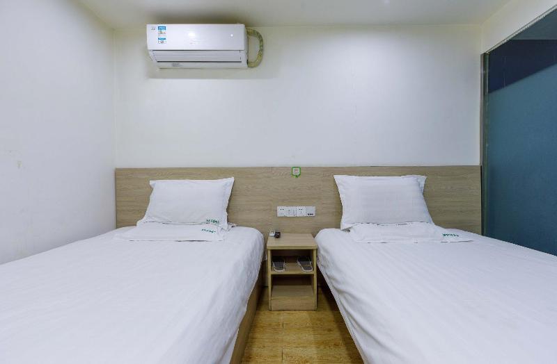 Hi Inn Shanghai Shibei Industrial Park image
