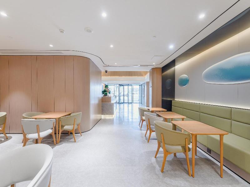Ji Hotel Shanghai Lujiazui Minsheng Road image