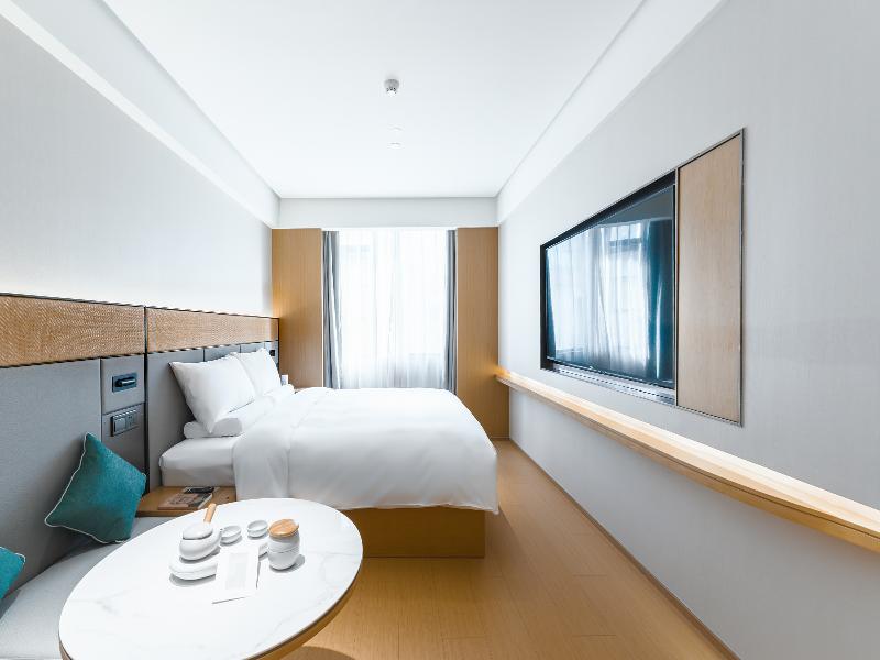 Ji Hotel Shanghai Lujiazui Minsheng Road image