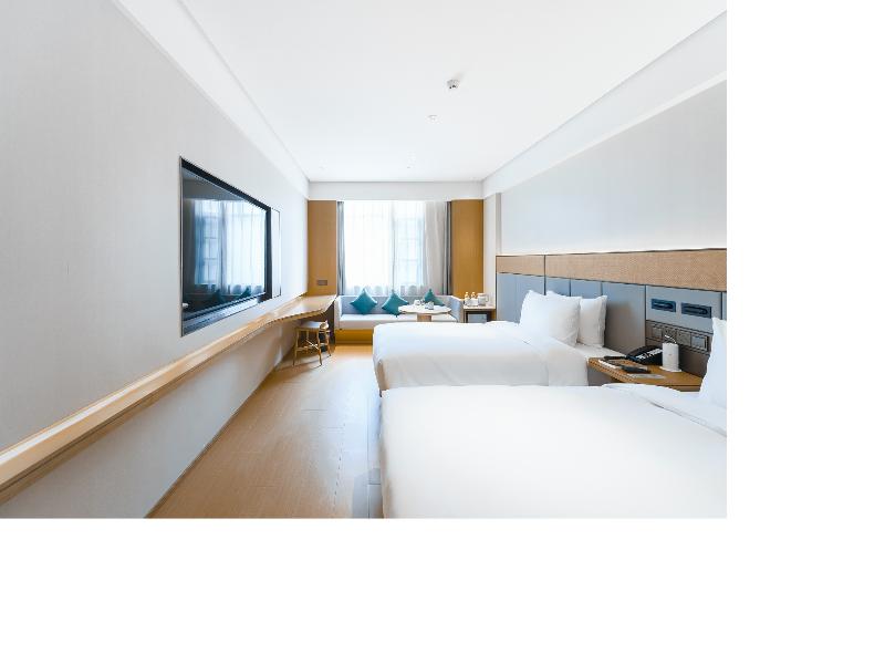 Ji Hotel Shanghai Lujiazui Minsheng Road image