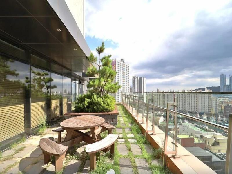 Northharbor Hotel image