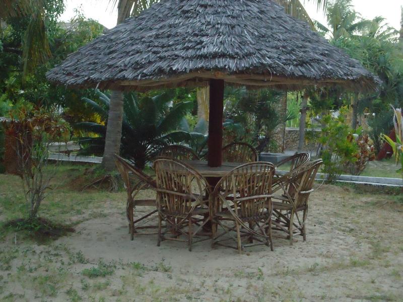 Dudu Villas N Backpackers