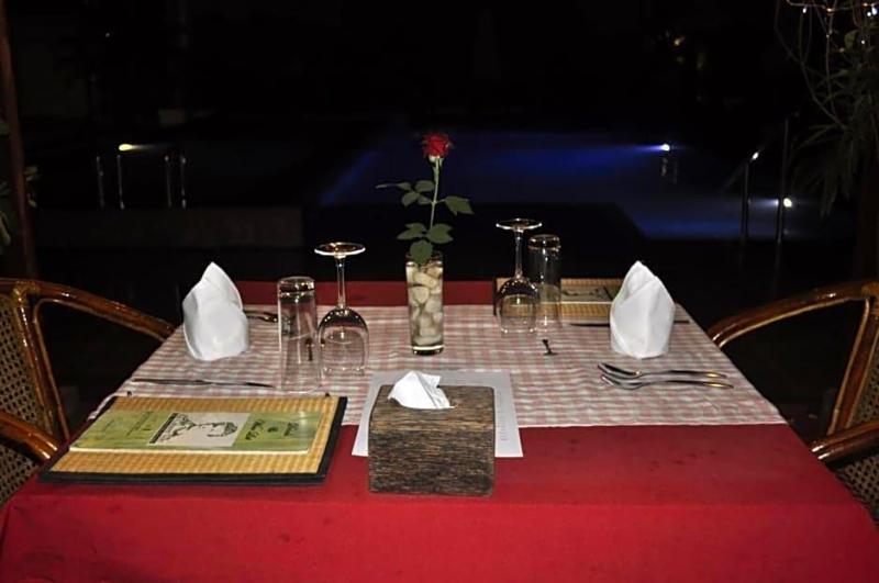 Au Cabaret Vert Hotel image