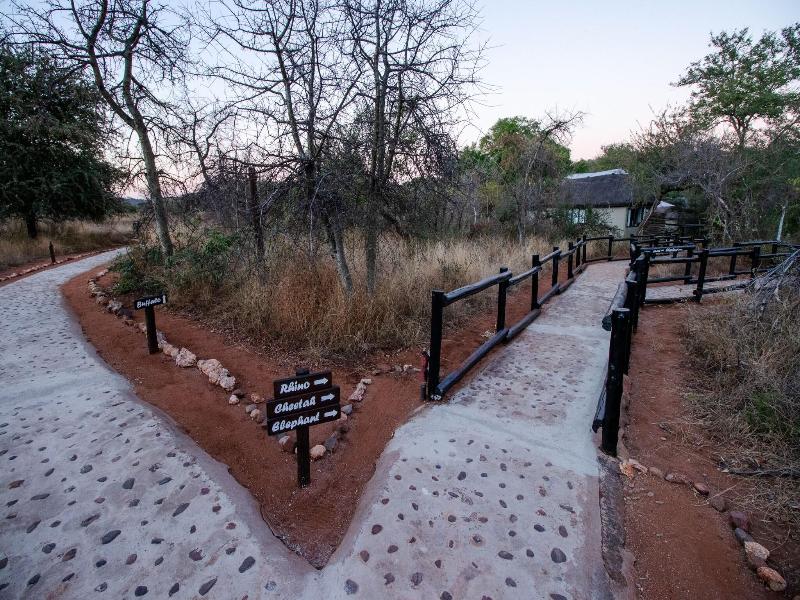 Baluleni Safari Lodge image