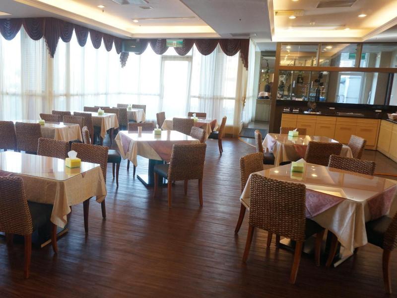 East Coast Sea View Hotel image