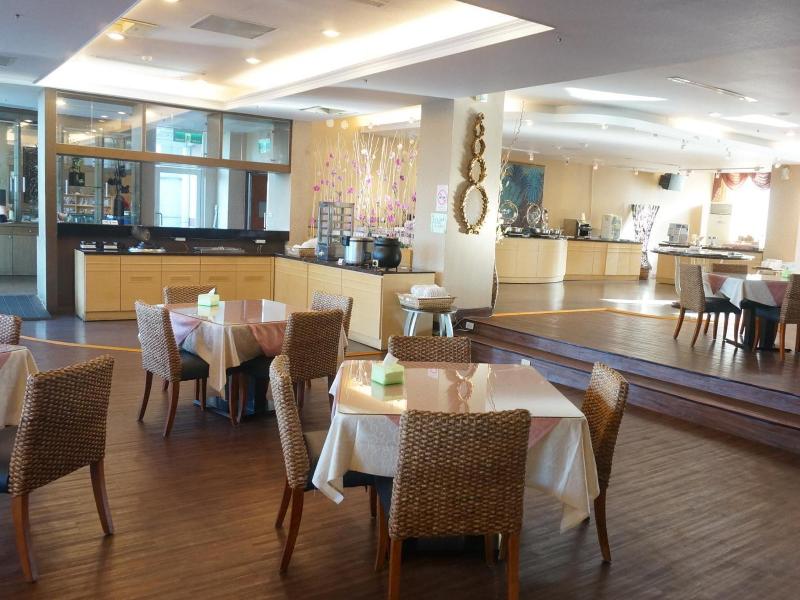 East Coast Sea View Hotel image