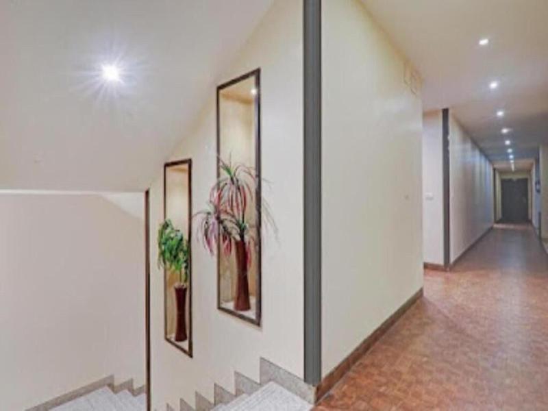 Hotel Shelter image