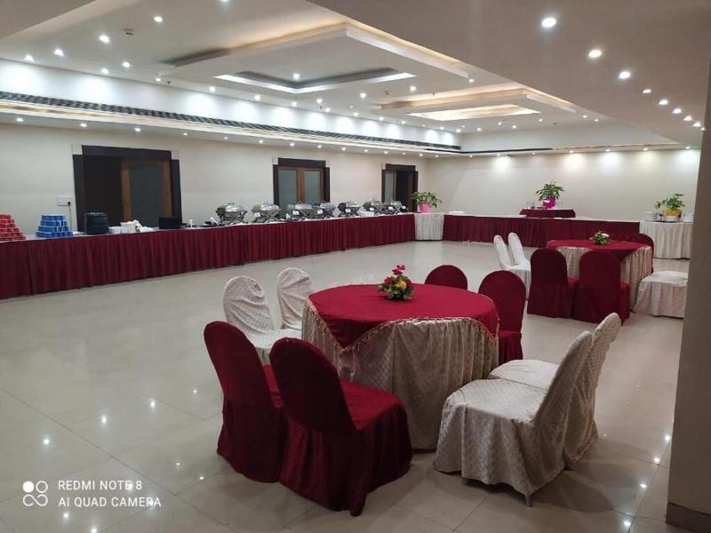 Hotel Shelter image