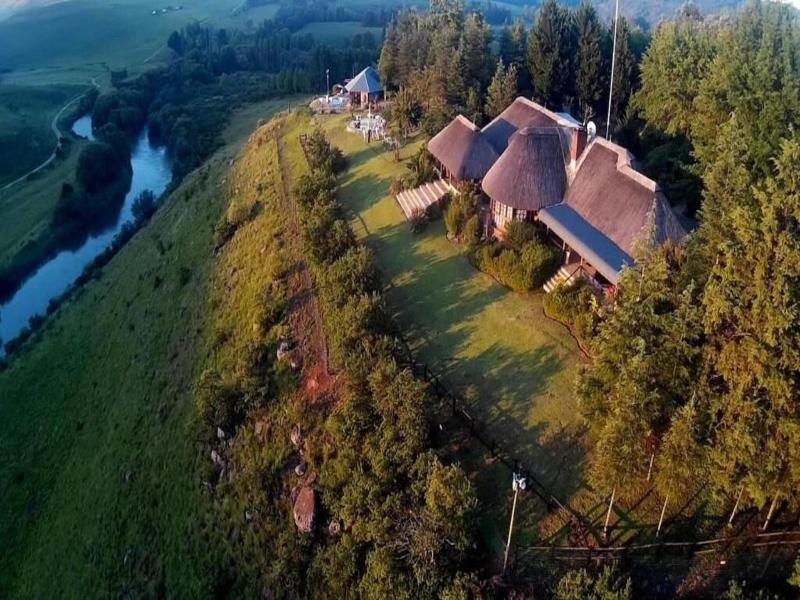 Amazian Mountain River Lodge