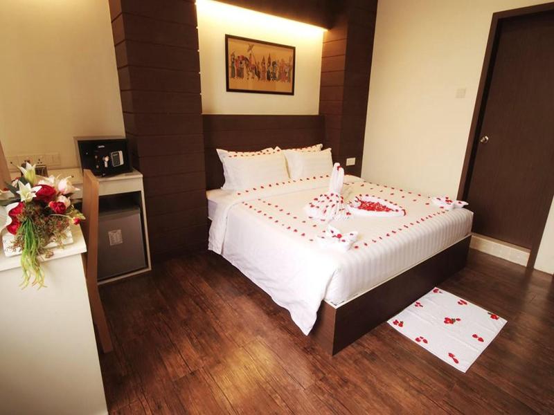 The Hotel Mawtin image