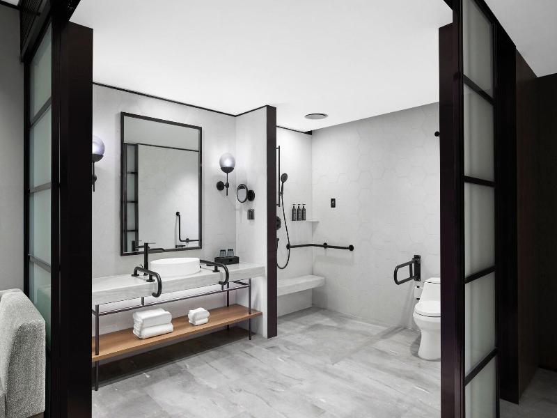 Sheraton Zhaoqing Dinghu image