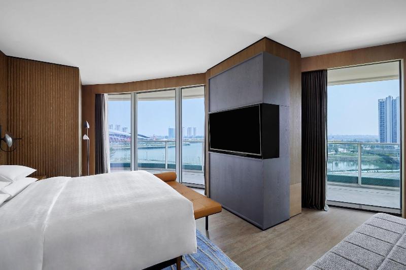 Sheraton Zhaoqing Dinghu image