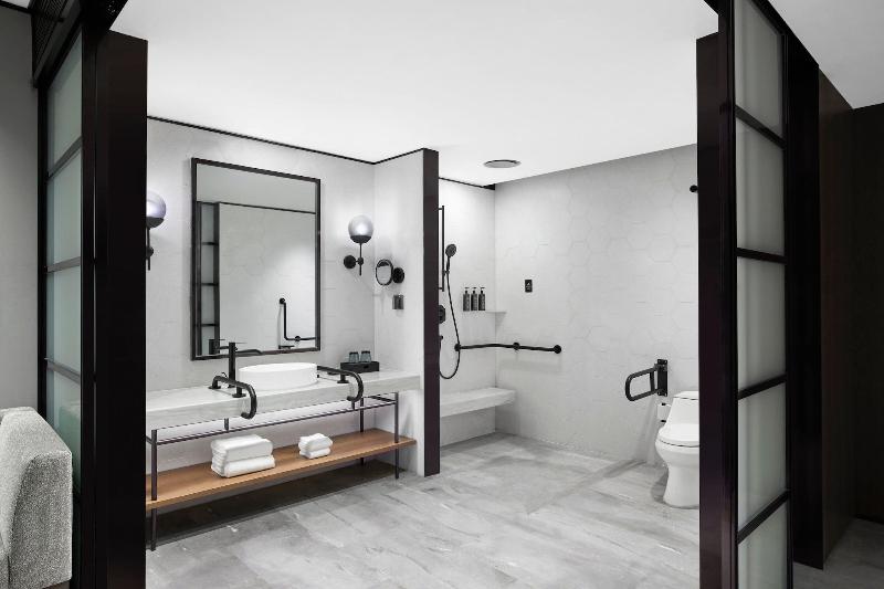 Sheraton Zhaoqing Dinghu image