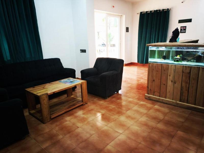 Cocoteros Resort image